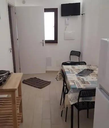 Via Col Vento شقة *